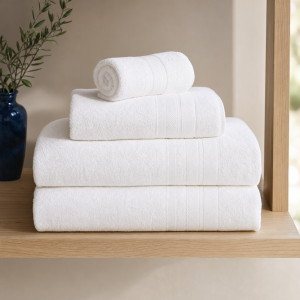 Set de toallas blancas estilo hotelero para Airbnb y hogar